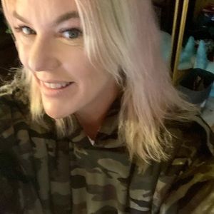 Meet your Posher, Summer